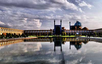 Iran Travel Guide Book - Iran Cultural Tours - Meidan Emam, Isfahan